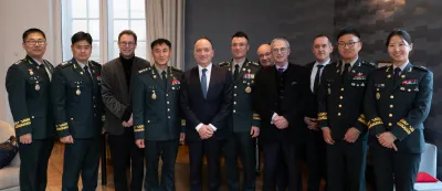 Le président de l'université reçoit une délégation sud-coréenne